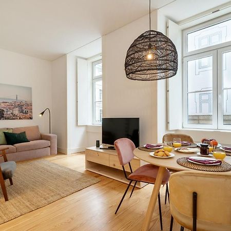 Modern 1Bdr In Downtown Lisbon By Lovelystay Екстер'єр фото