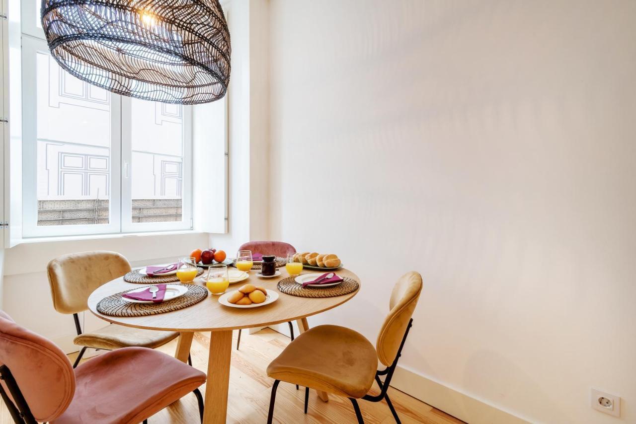 Modern 1Bdr In Downtown Lisbon By Lovelystay Екстер'єр фото